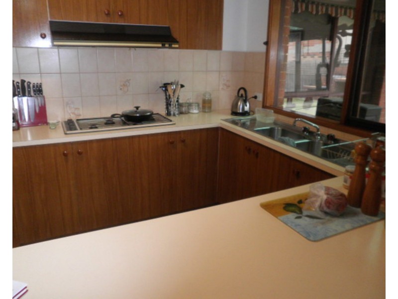 1415 Pascoe Vale Road, Meadow Heights VIC 3048