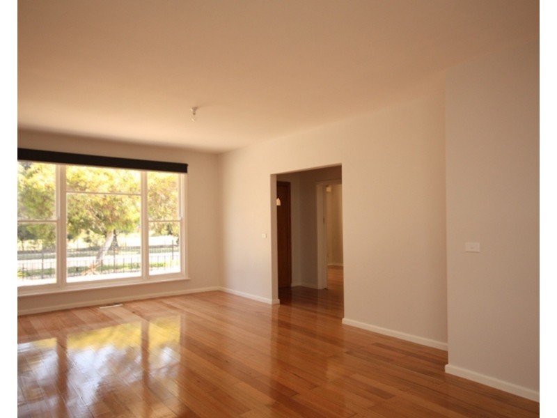 62 Glenroy Road, Glenroy VIC 3046