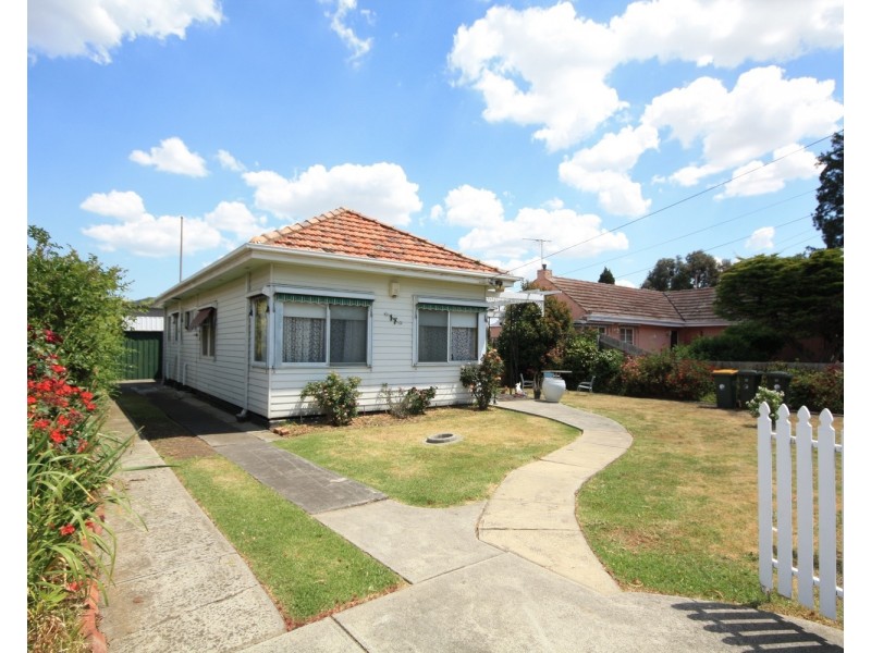 17 Anselm Grove, Glenroy VIC 3046