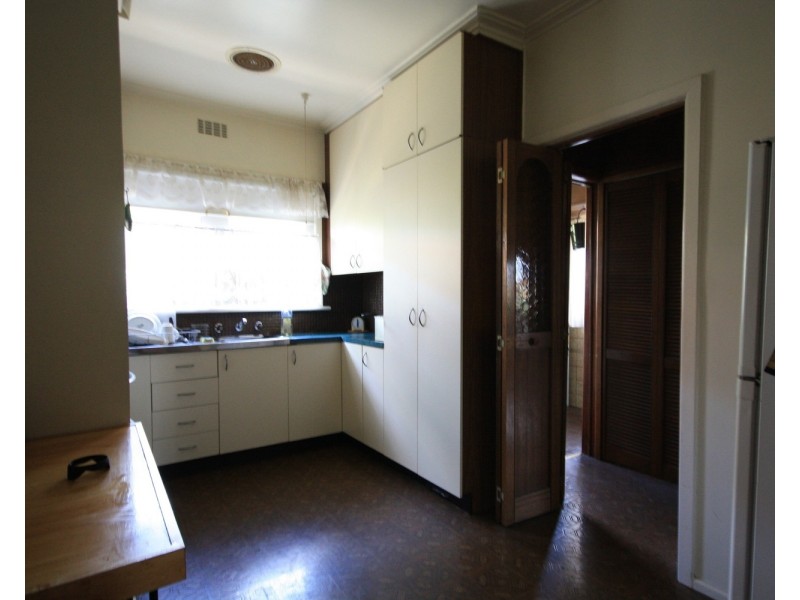 17 Anselm Grove, Glenroy VIC 3046