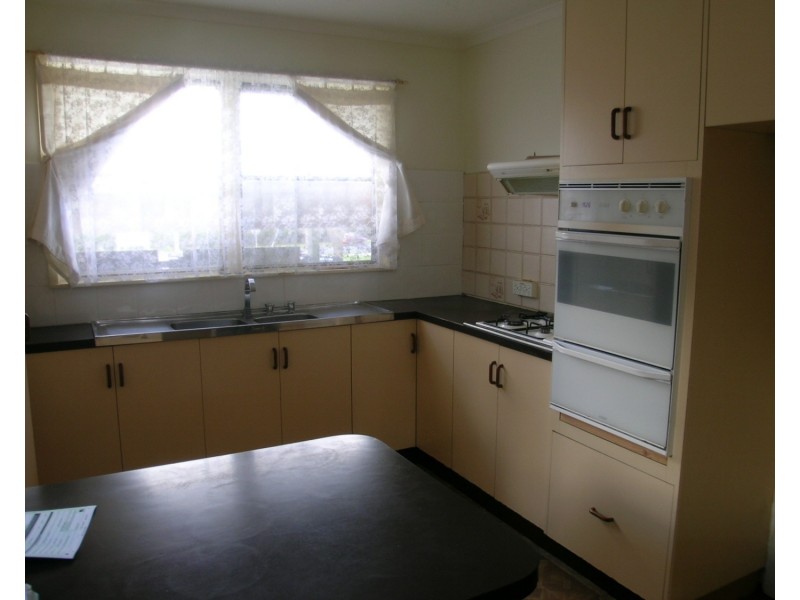 2 Boort Street, Dallas VIC 3047