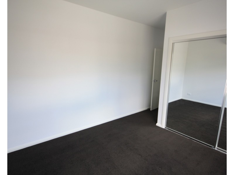 4/65 Chapman Avenue, Glenroy VIC 3046