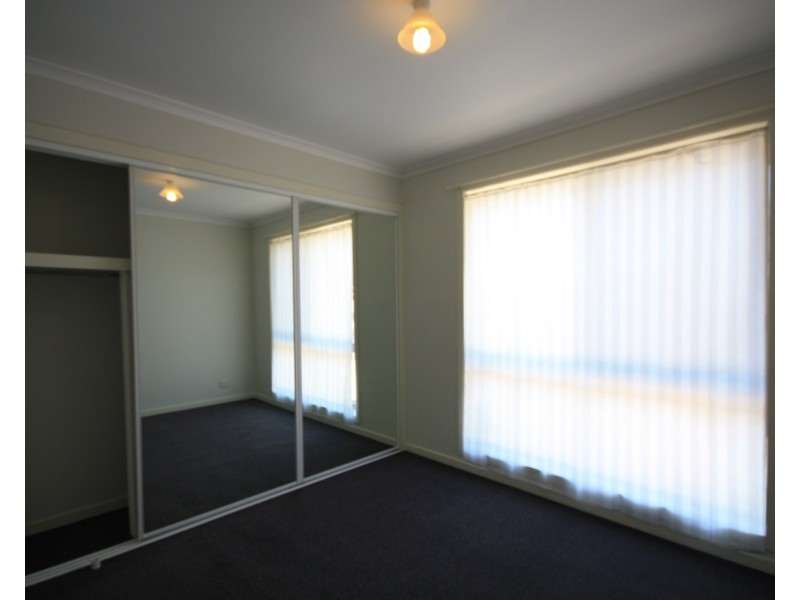 2/18 Meredith Street, Broadmeadows VIC 3047