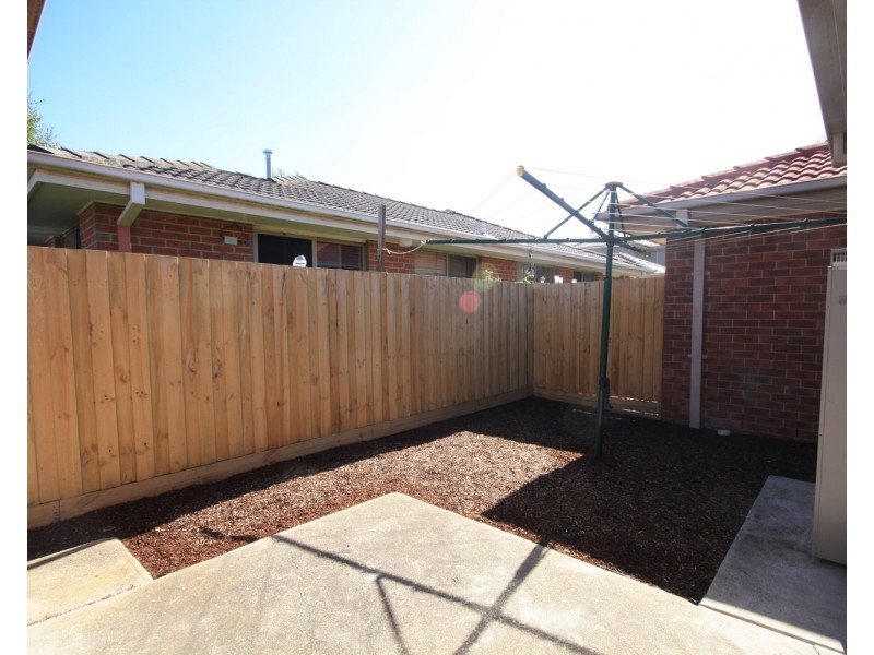 2/18 Meredith Street, Broadmeadows VIC 3047