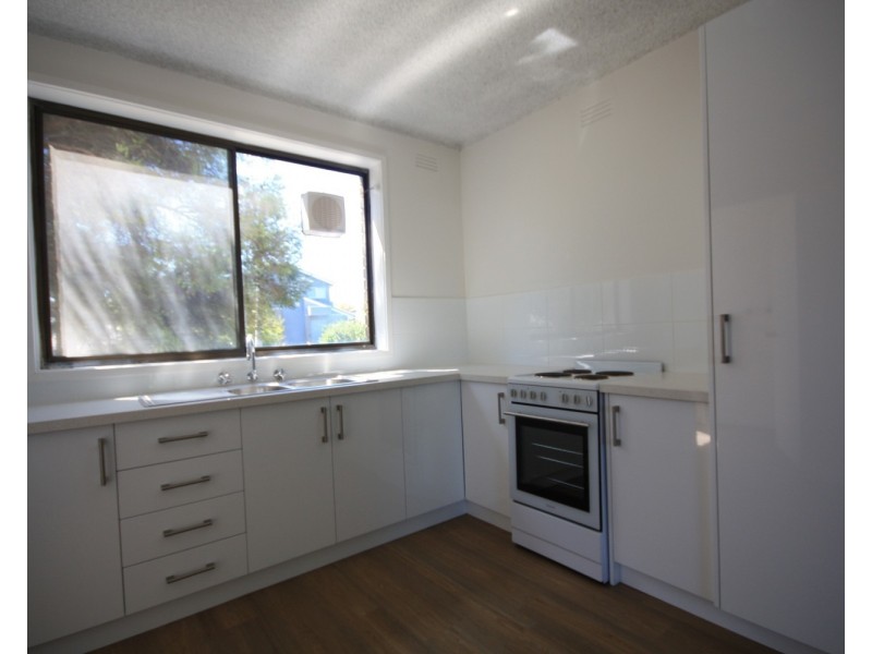 4/2 Chapman Avenue, Glenroy VIC 3046