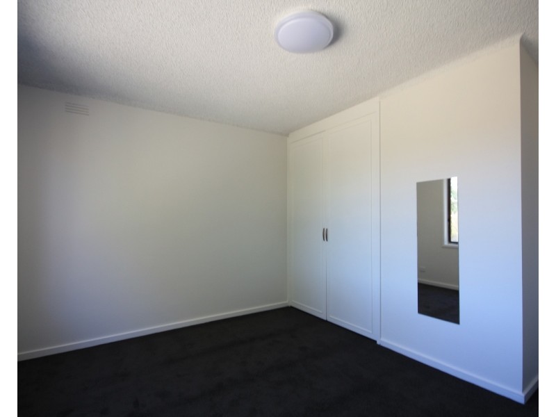 4/2 Chapman Avenue, Glenroy VIC 3046