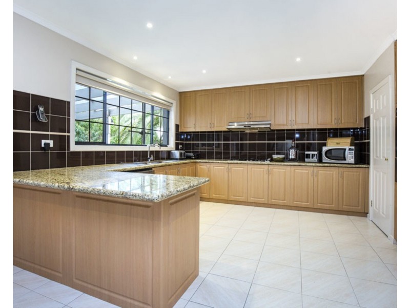 27 Langton Way, Greenvale VIC 3059