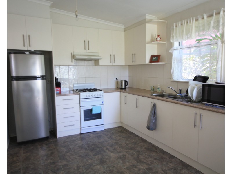 11 Flynn Crescent, Coolaroo VIC 3048