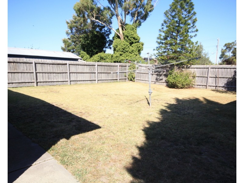 11 Flynn Crescent, Coolaroo VIC 3048