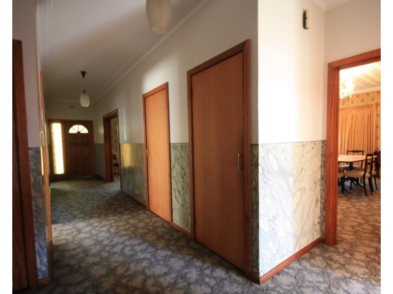 100 Melbourne Avenue, Glenroy VIC 3046