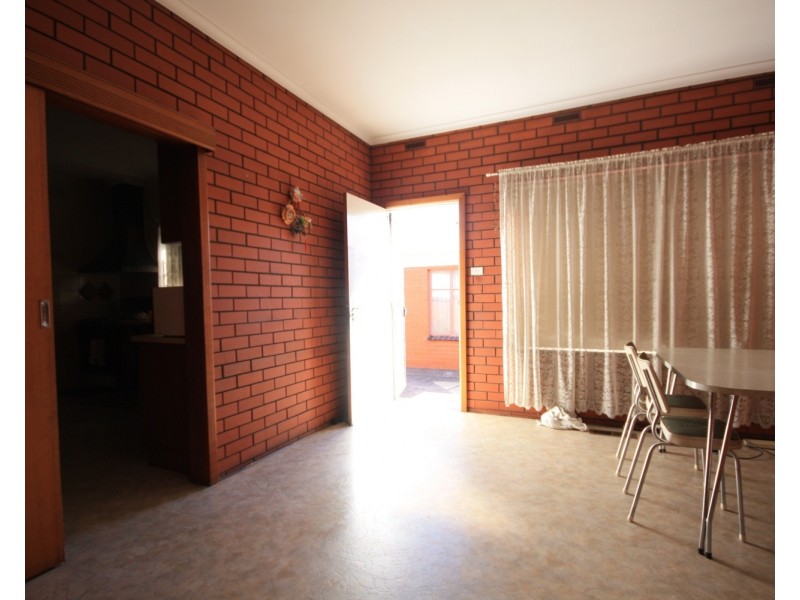 100 Melbourne Avenue, Glenroy VIC 3046