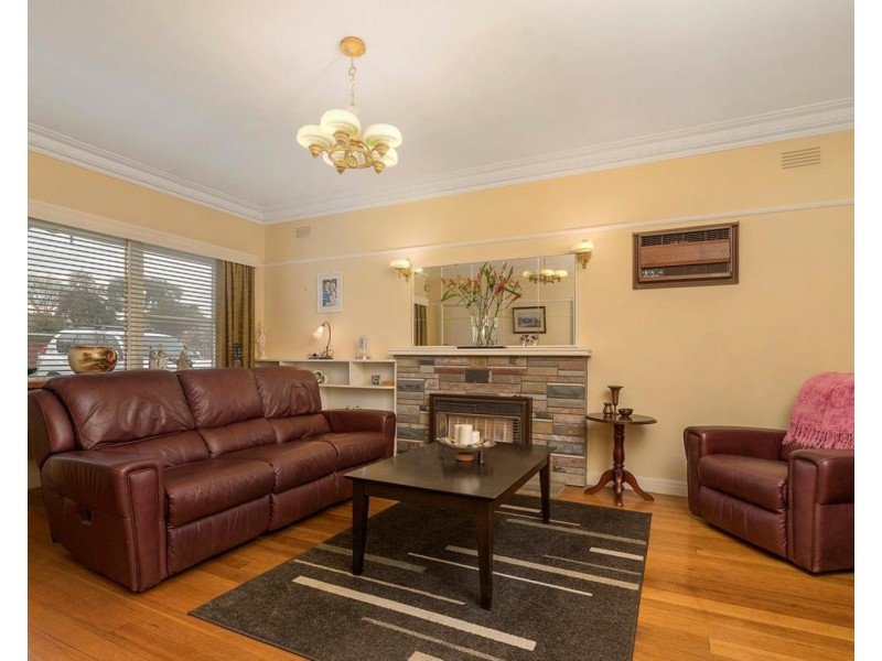 13 Clovelly Avenue, Glenroy VIC 3046