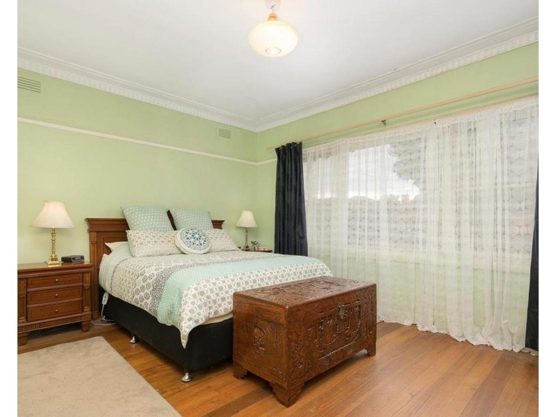 13 Clovelly Avenue, Glenroy VIC 3046
