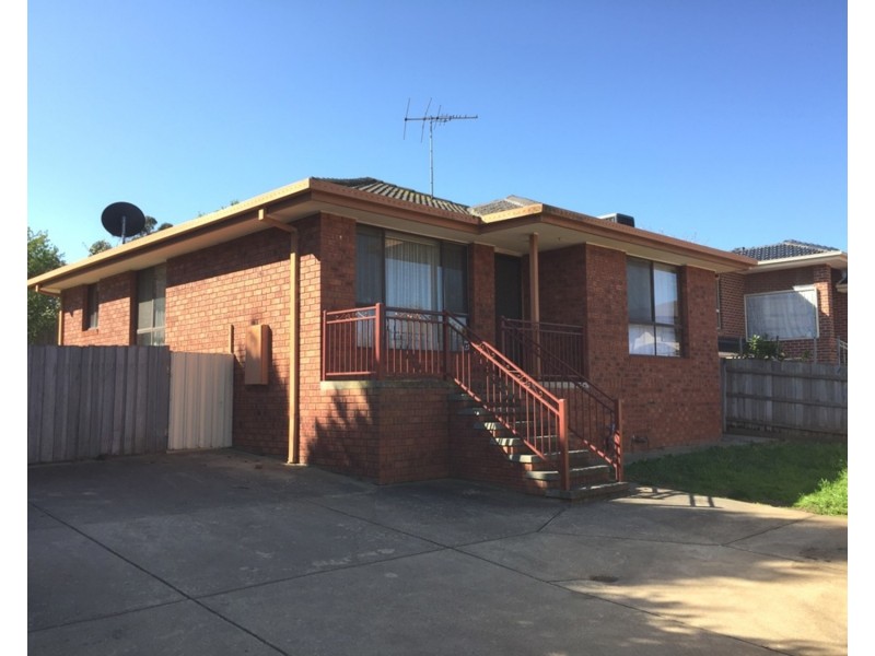 2/27 Shankland Boulevard, Meadow Heights VIC 3048