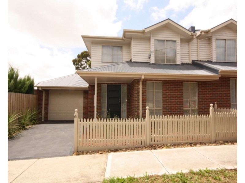 6 Muntz Avenue, Glenroy VIC 3046