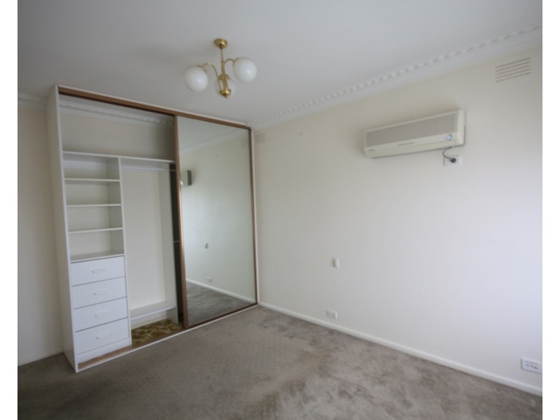 19 Eucra Street, Glenroy VIC 3046