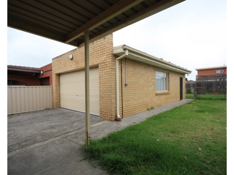 19 Eucra Street, Glenroy VIC 3046
