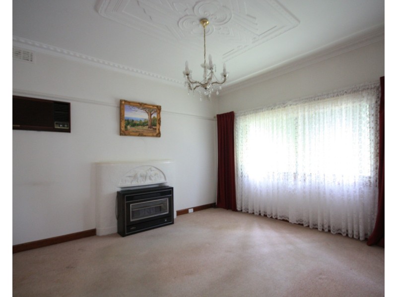 73 West Street, Glenroy VIC 3046