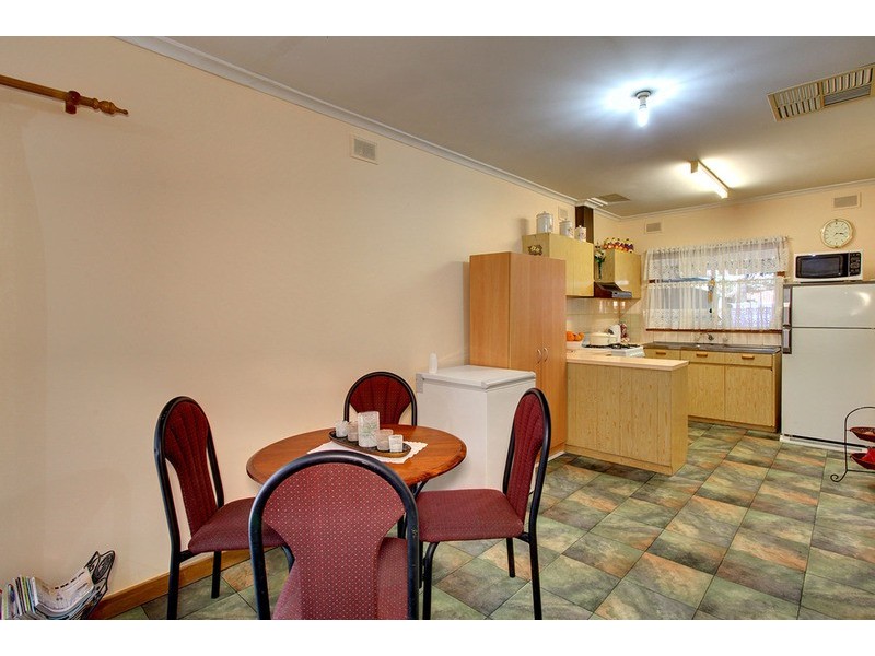 15 Ringwood Road, Morphett Vale SA 5162