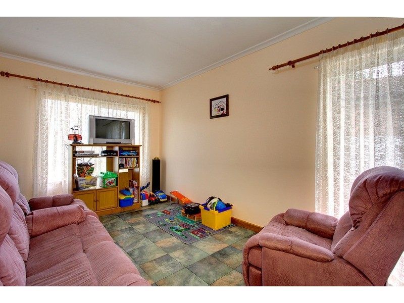 15 Ringwood Road, Morphett Vale SA 5162