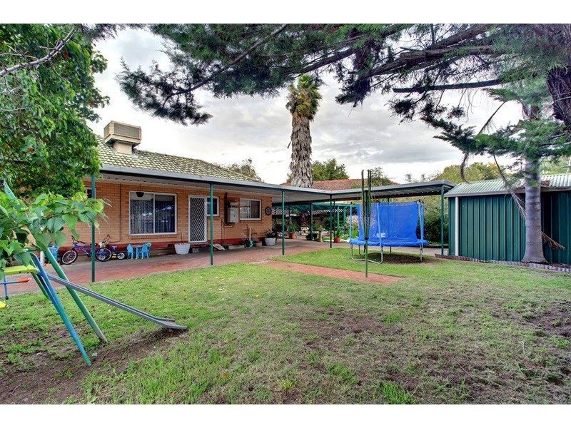 15 Ringwood Road, Morphett Vale SA 5162