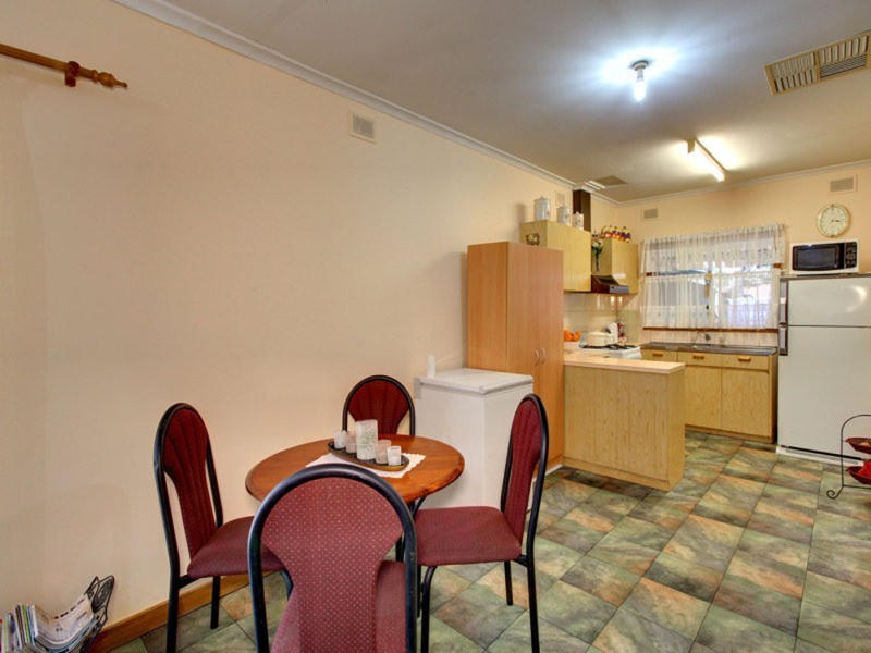 15 Ringwood Road,, Morphett Vale SA 5162