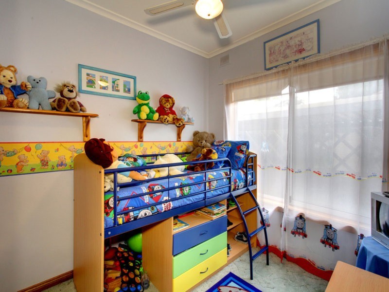 15 Ringwood Road,, Morphett Vale SA 5162