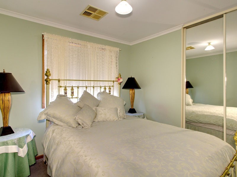 13 St. Georges Court, Morphett Vale SA 5162