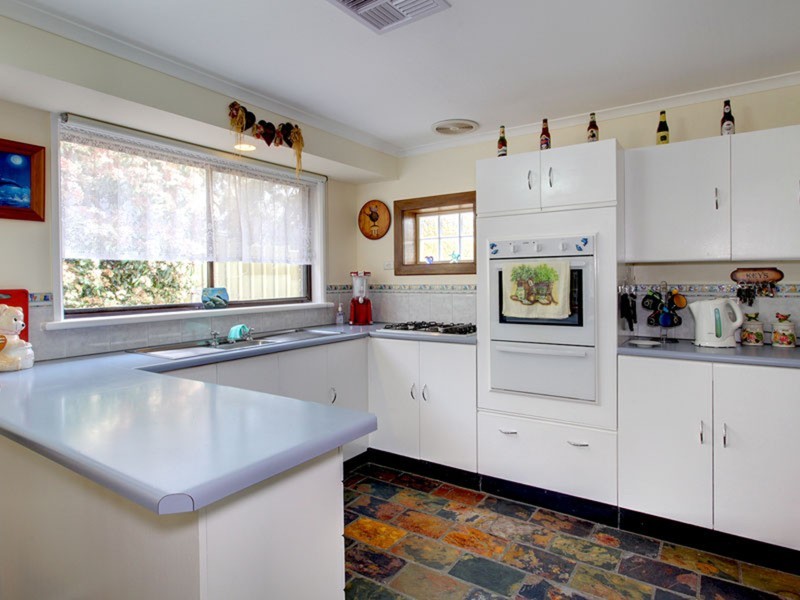 12 Alpine Road, Happy Valley SA 5159