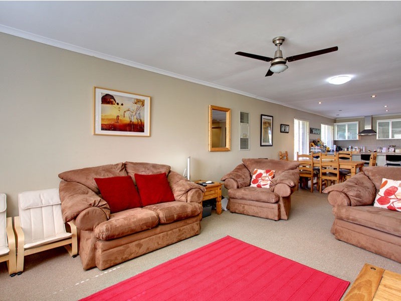 213 The Cove Road, Hallett Cove SA 5158