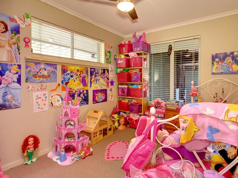 213 The Cove Road, Hallett Cove SA 5158