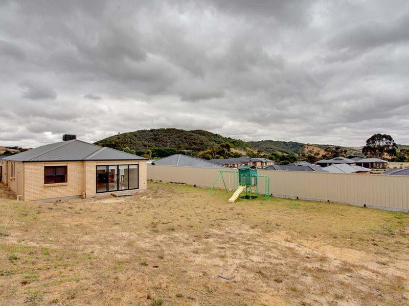 13 McKinlay Street, Mount Compass SA 5210