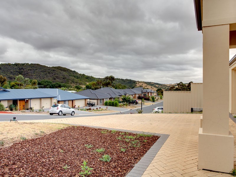 13 McKinlay Street, Mount Compass SA 5210