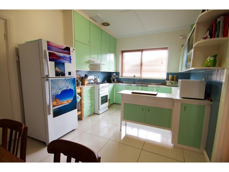 16 Griffiths Drive, Moana SA 5169