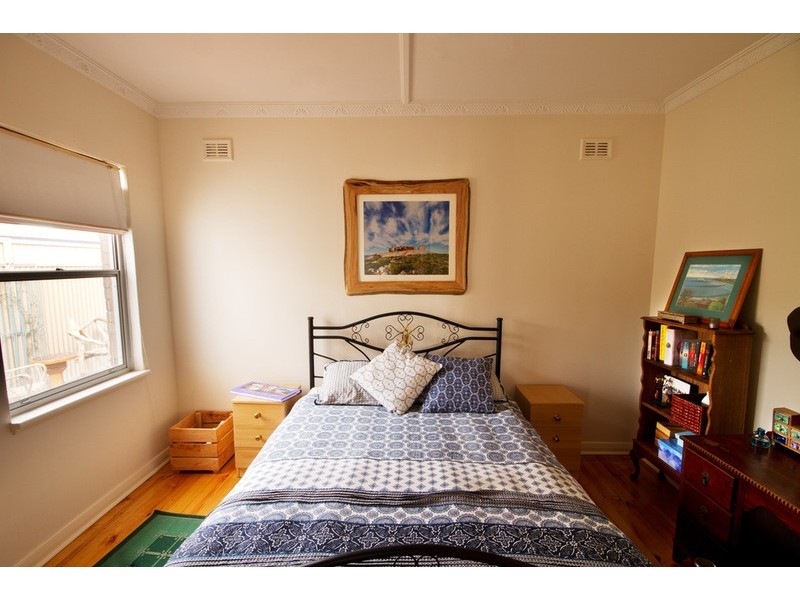 16 Griffiths Drive, Moana SA 5169