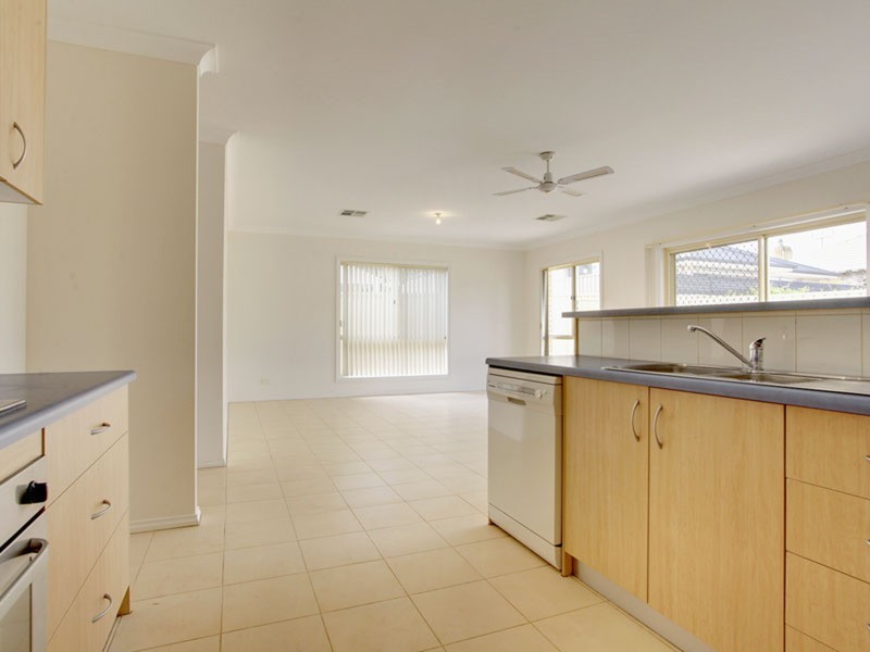 4A Roy Terrace, Christies Beach SA 5165