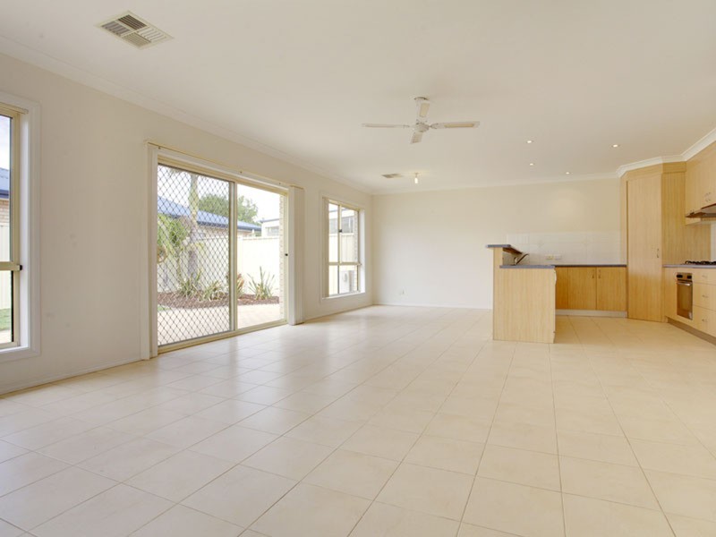 4A Roy Terrace, Christies Beach SA 5165