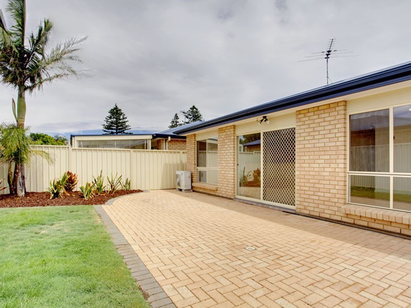 4A Roy Terrace, Christies Beach SA 5165