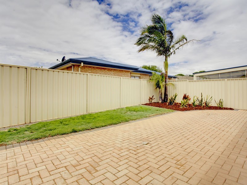 4A Roy Terrace, Christies Beach SA 5165