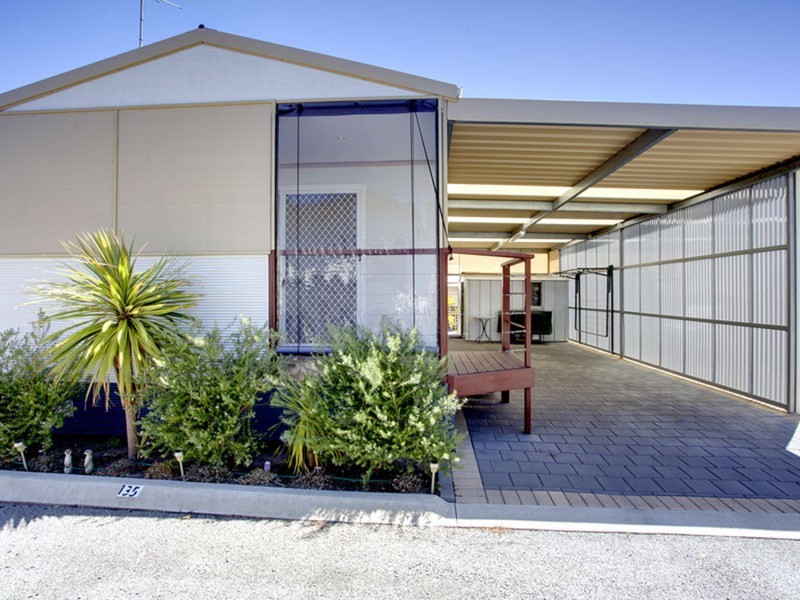 135/1 Bains  Road, Woodcroft SA 5162