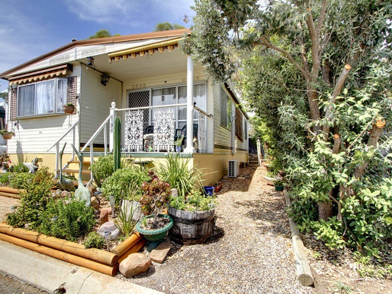 96/1 Bains Road, Woodcroft SA 5162