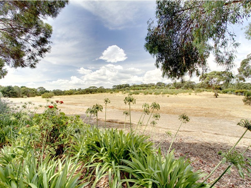 96/1 Bains Road, Woodcroft SA 5162