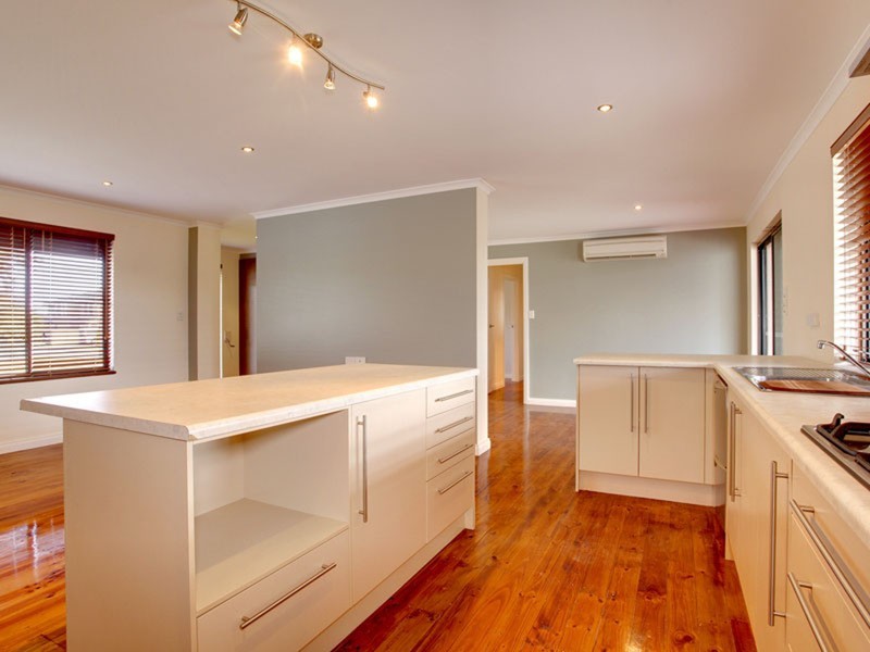 7 McRae  Road, Port Noarlunga South SA 5167