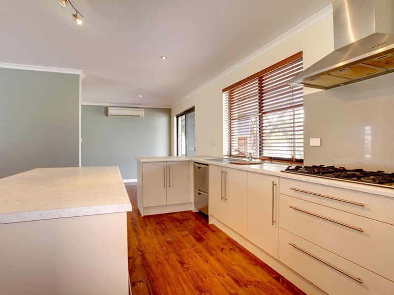 7 McRae  Road, Port Noarlunga South SA 5167