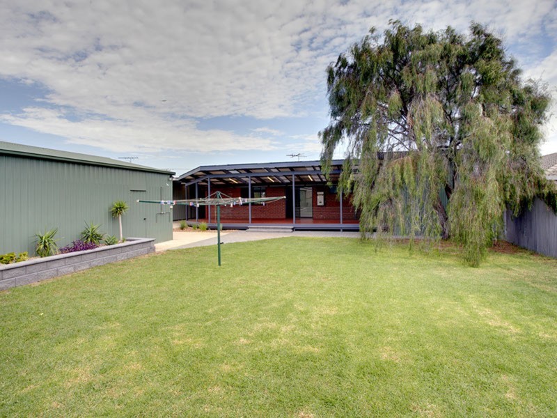 7 McRae  Road, Port Noarlunga South SA 5167
