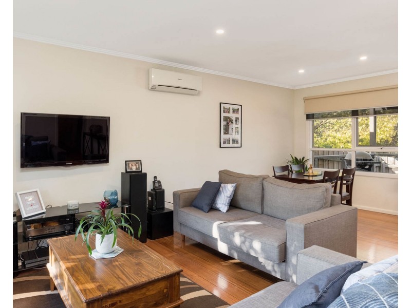 7 Macmillan Street, Mooroolbark VIC 3138
