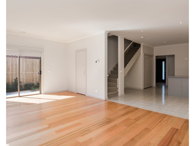 17 Gladstone Street, Lilydale VIC 3140