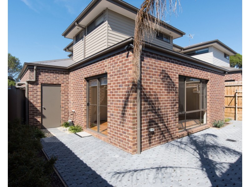 17 Gladstone Street, Lilydale VIC 3140