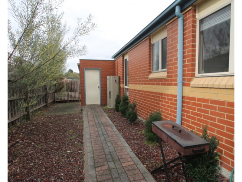 1 Jenkins Lane, Croydon VIC 3136