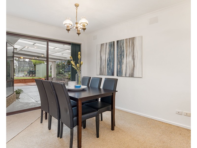 21 Songbird Avenue, Chirnside Park VIC 3116